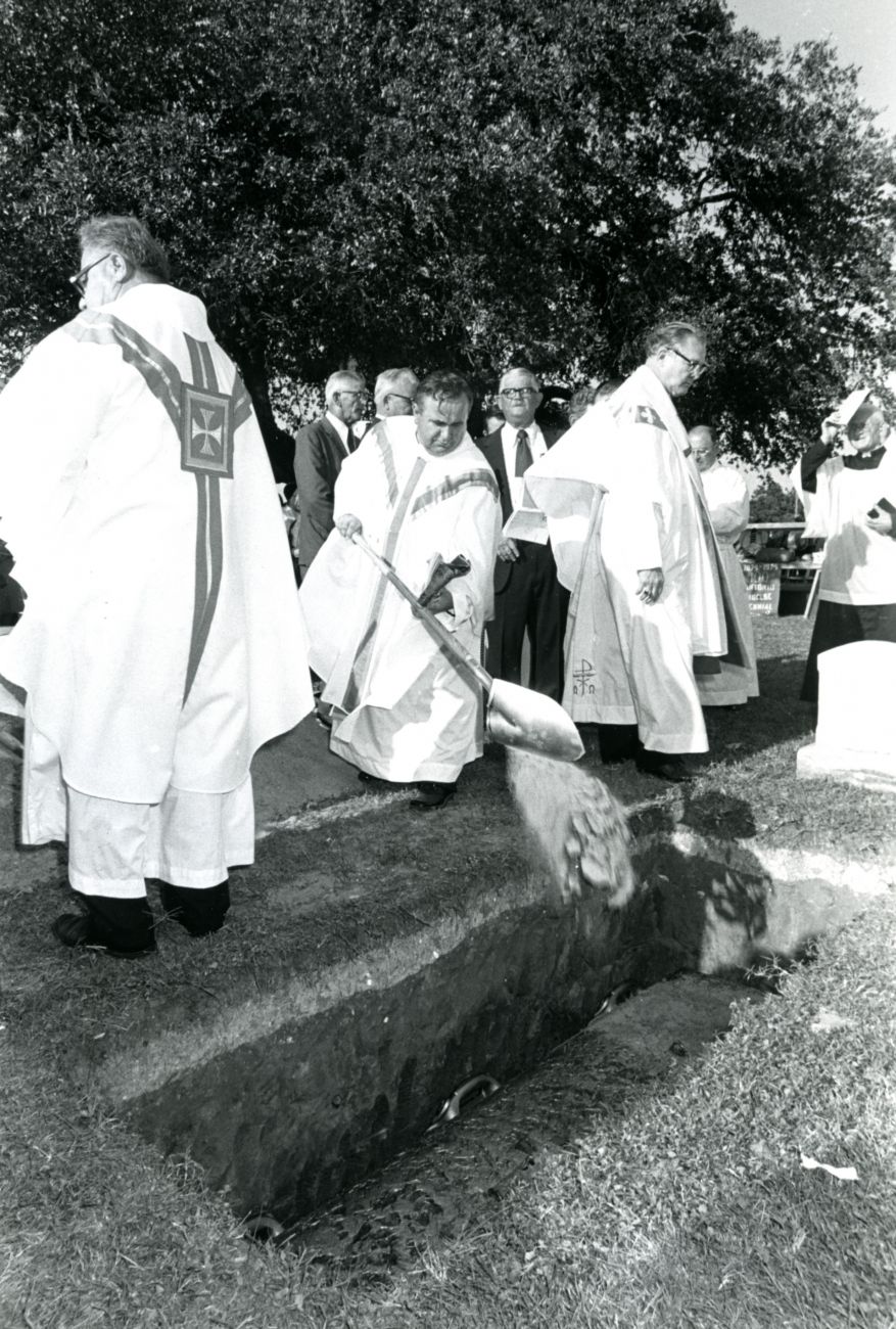 1974 Reinternment of Father Moczygemba at Panna Maria